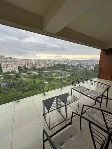 3-комнатная квартира в Тбилиси, Ваке, фото 2