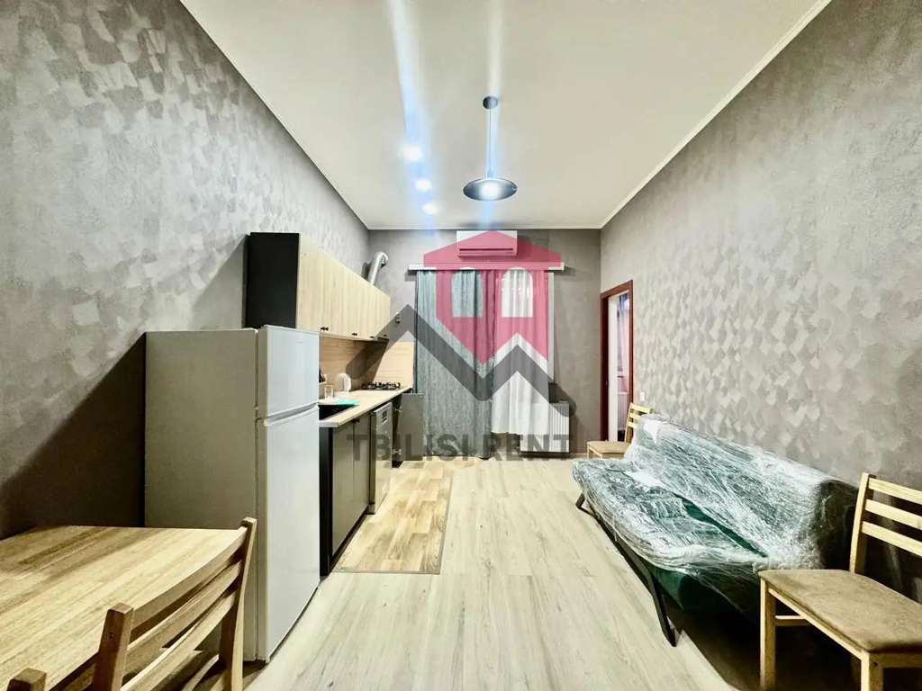 4-комнатная квартира в Тбилиси, Ортачала, фото 1